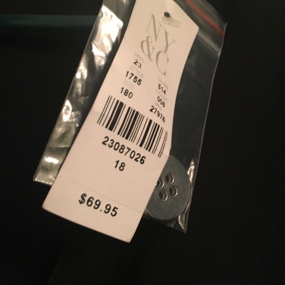 Black dress - Picture 4 of 4